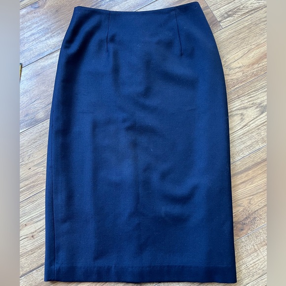 (8) King Street Toronto navy blue wool skirt, vintage - Picture 1 of 6